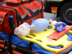 differenza tra trasporto sanitario e trasporto sanitario semplice strumentazione presente in ambulanza privata